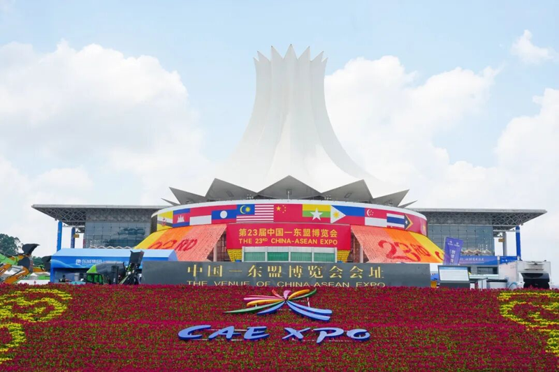 dflzm-debuts-new-energy-lineup-at-caexpo-2.png