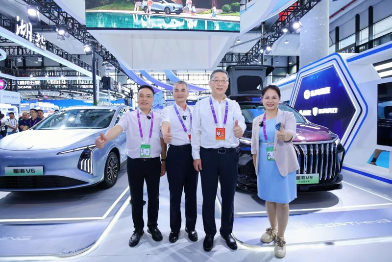dflzm-debuts-new-energy-lineup-at-caexpo-4.png
