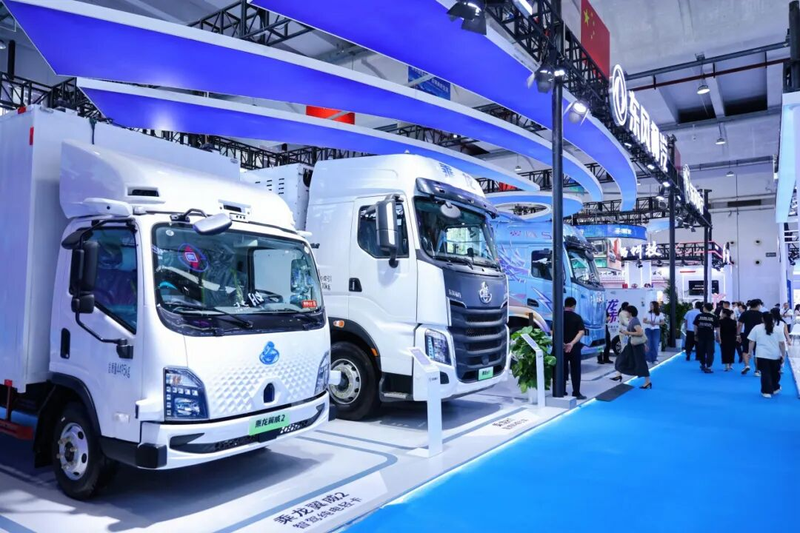 dflzm-debuts-new-energy-lineup-at-caexpo-6.png