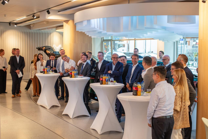 VOYAH overseas cooperation negotiation meeting