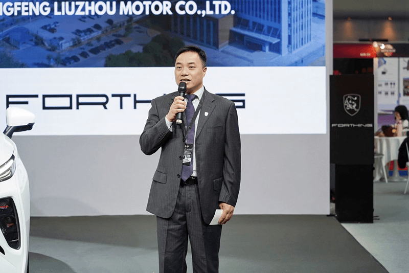 DFLZM Unveils FRIDAY and  V9 at Bangkok Motor Show (3)