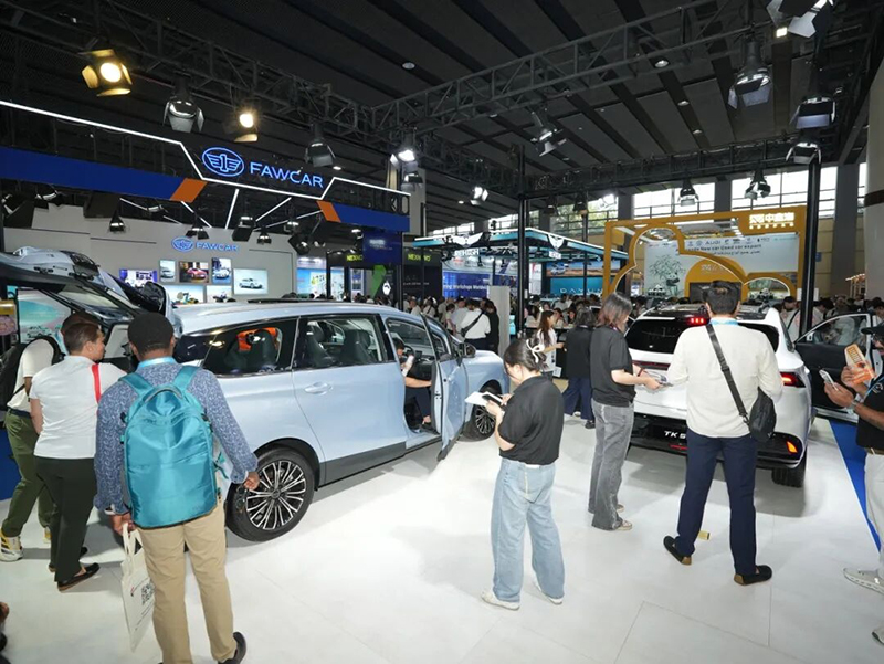 FORTHING Showcases New Energy Strength at the 140th Canton Fair to Expand Global Markets (4)